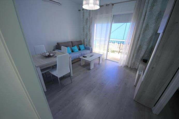 Paseo Maritimo Los Boliches. Фуeнхирола Екстериор снимка