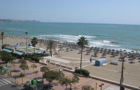 Paseo Maritimo Los Boliches. Фуeнхирола Екстериор снимка